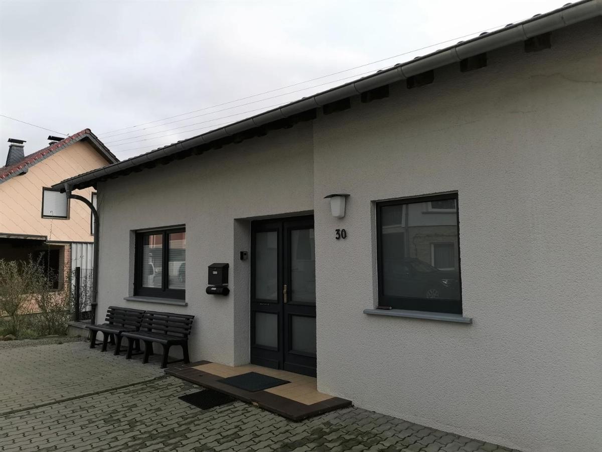 Ferienhaus Fraeulein Frenz Bollendorf Extérieur photo